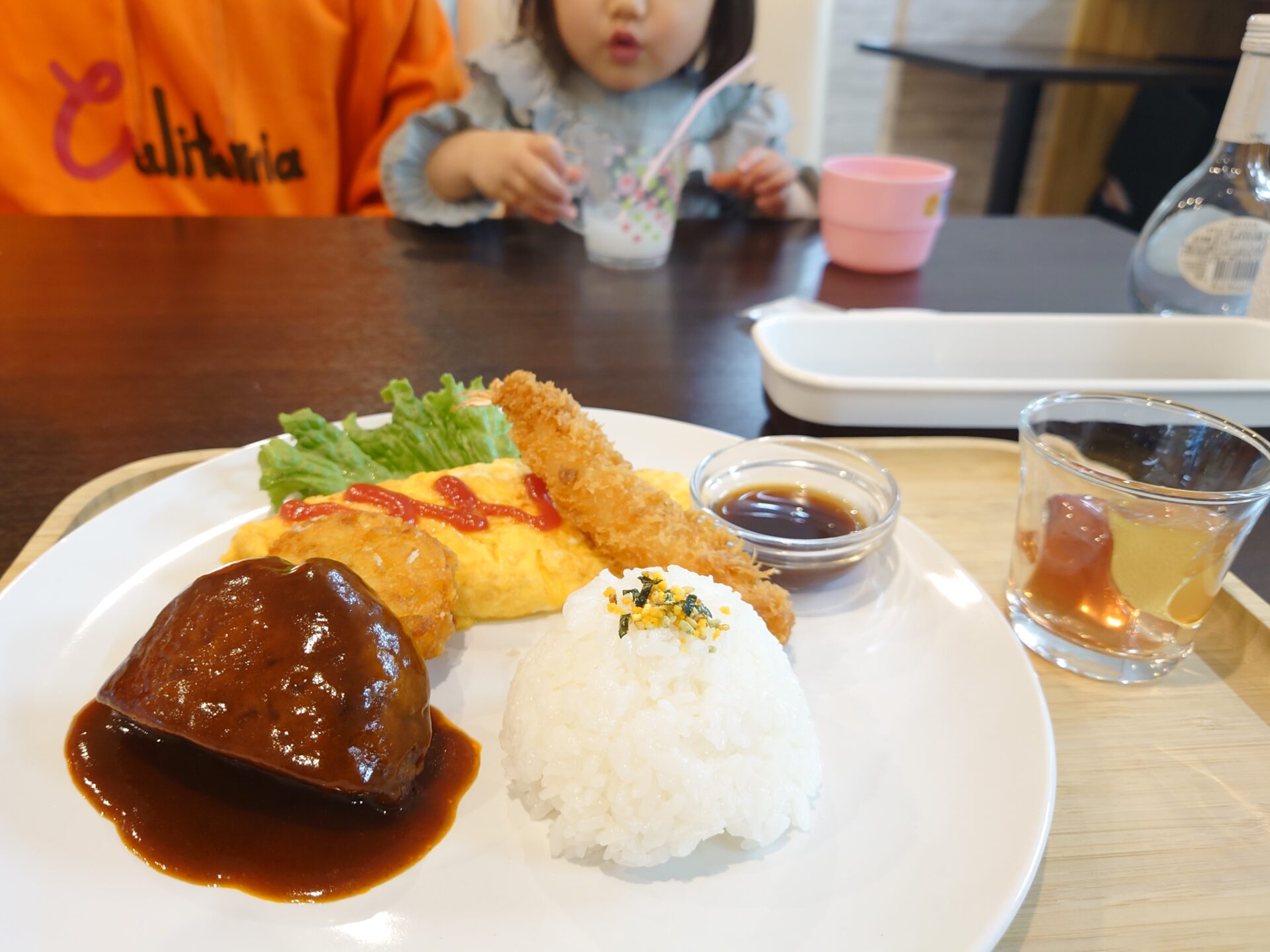 富士宮旅行者必見！キッズメニューもお酒もあるおしゃれな洋食屋で